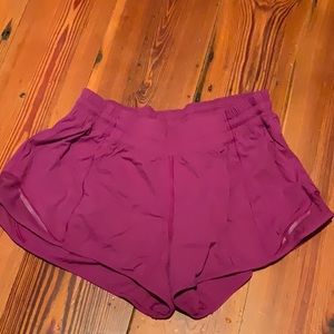 Lululemon hotty hot 2” inseam shorts